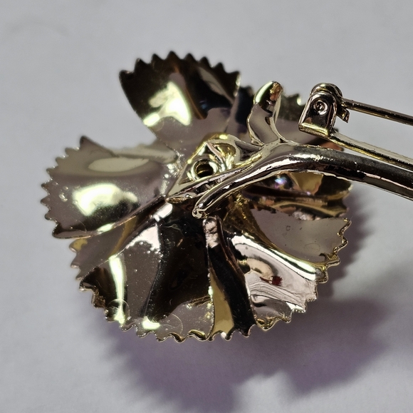 Vintage Aurora Borealis Rhinestones in Gold Tone Flower Brooch 🌼 - Picture 3 of 8